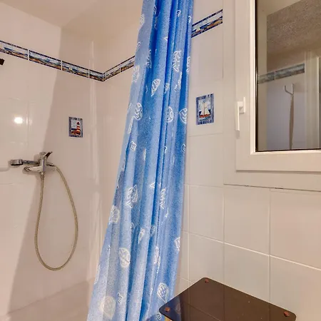 400m De La - Maison Pour 8 Avec Piscine *